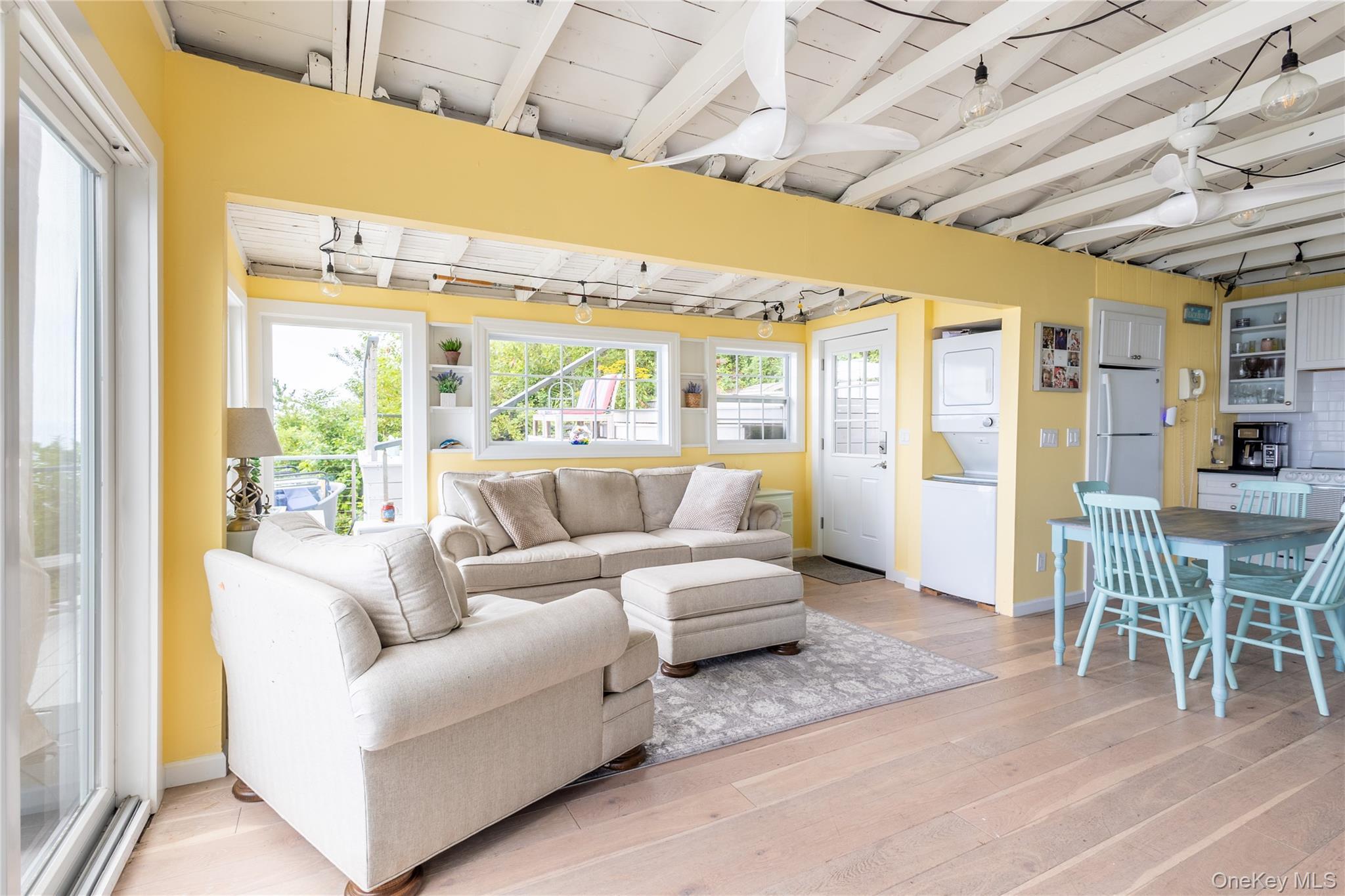 Single Family Hillcrest  Suffolk County, NY 11933, MLS-966542-8