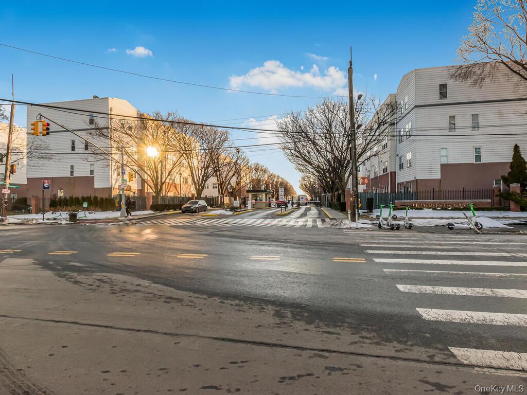 Condo Sunset  Bronx, NY 10473, MLS-966552-22