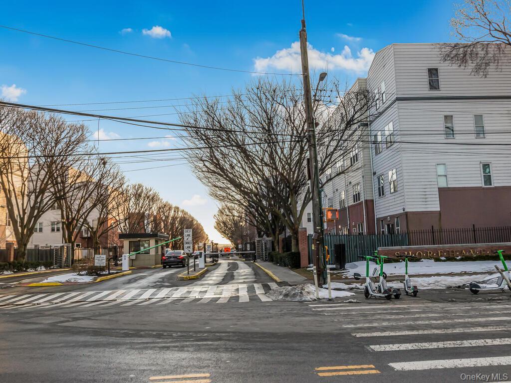 Condo Sunset  Bronx, NY 10473, MLS-966552-24