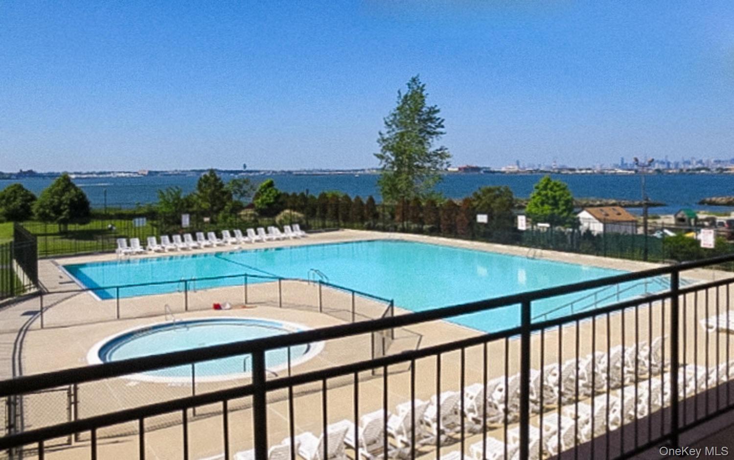 Condo Sunset  Bronx, NY 10473, MLS-966552-37