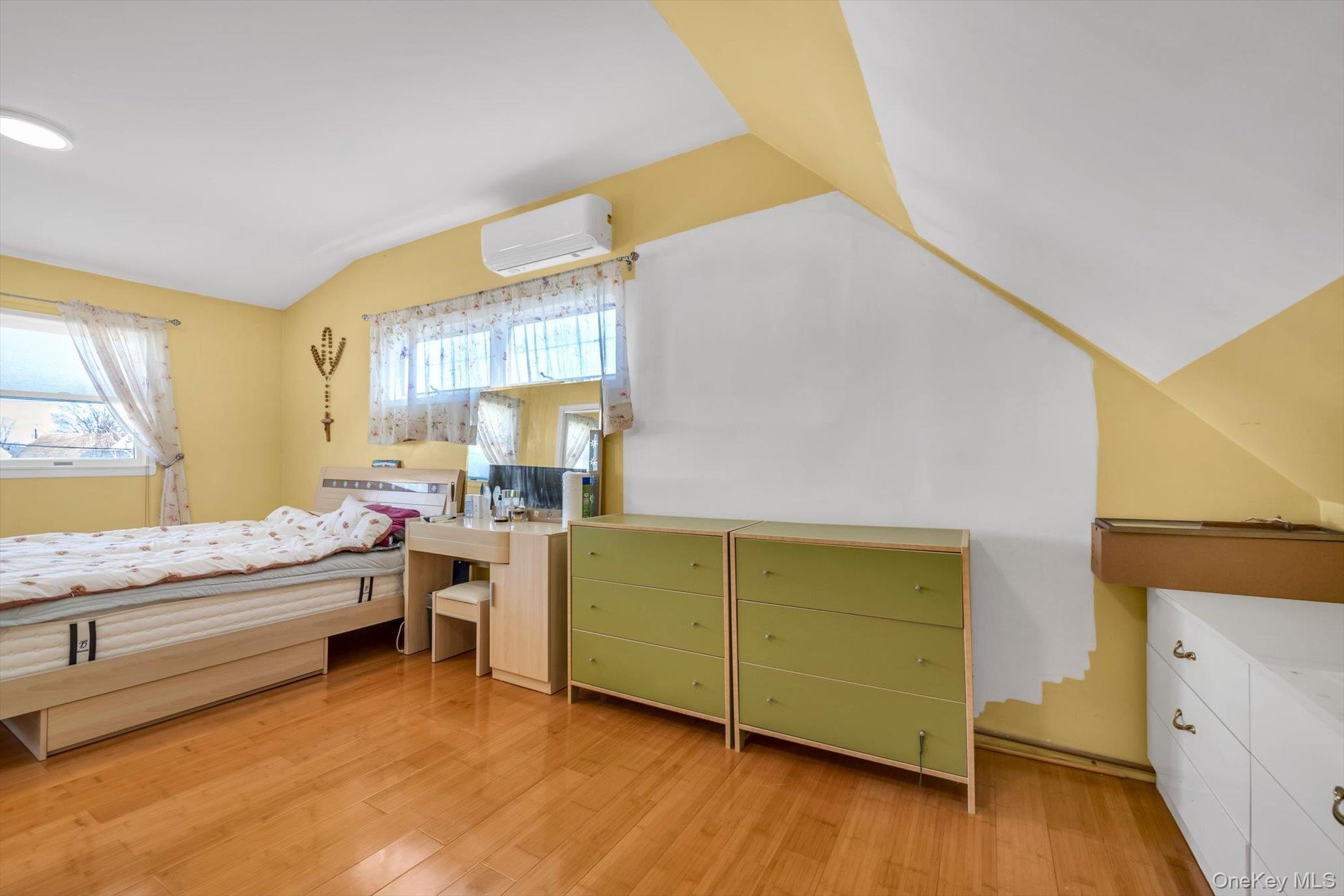Single Family Carriage  Nassau County, NY 11756, MLS-966614-15