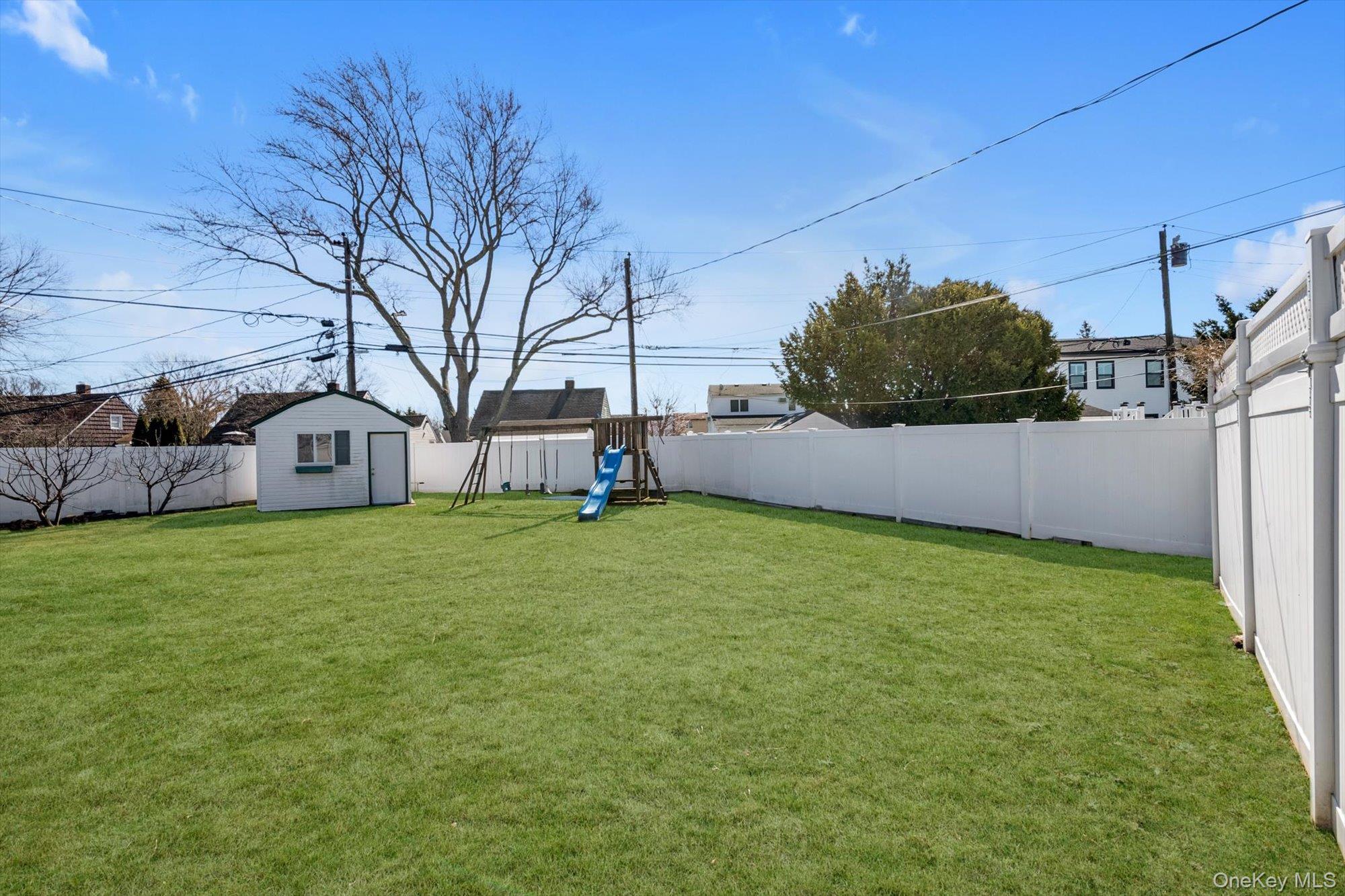 Single Family Carriage  Nassau County, NY 11756, MLS-966614-20