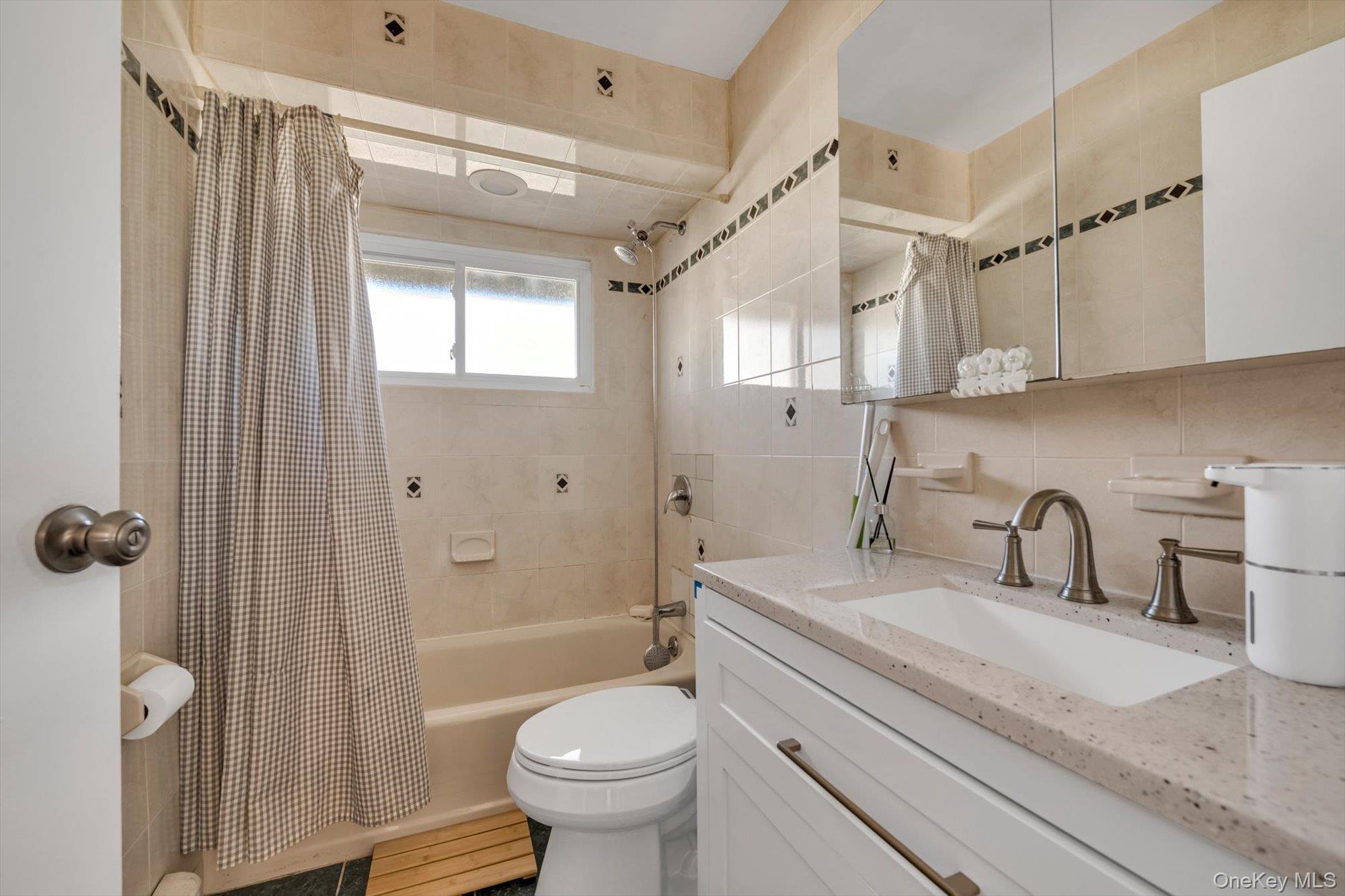 Single Family Carriage  Nassau County, NY 11756, MLS-966614-9