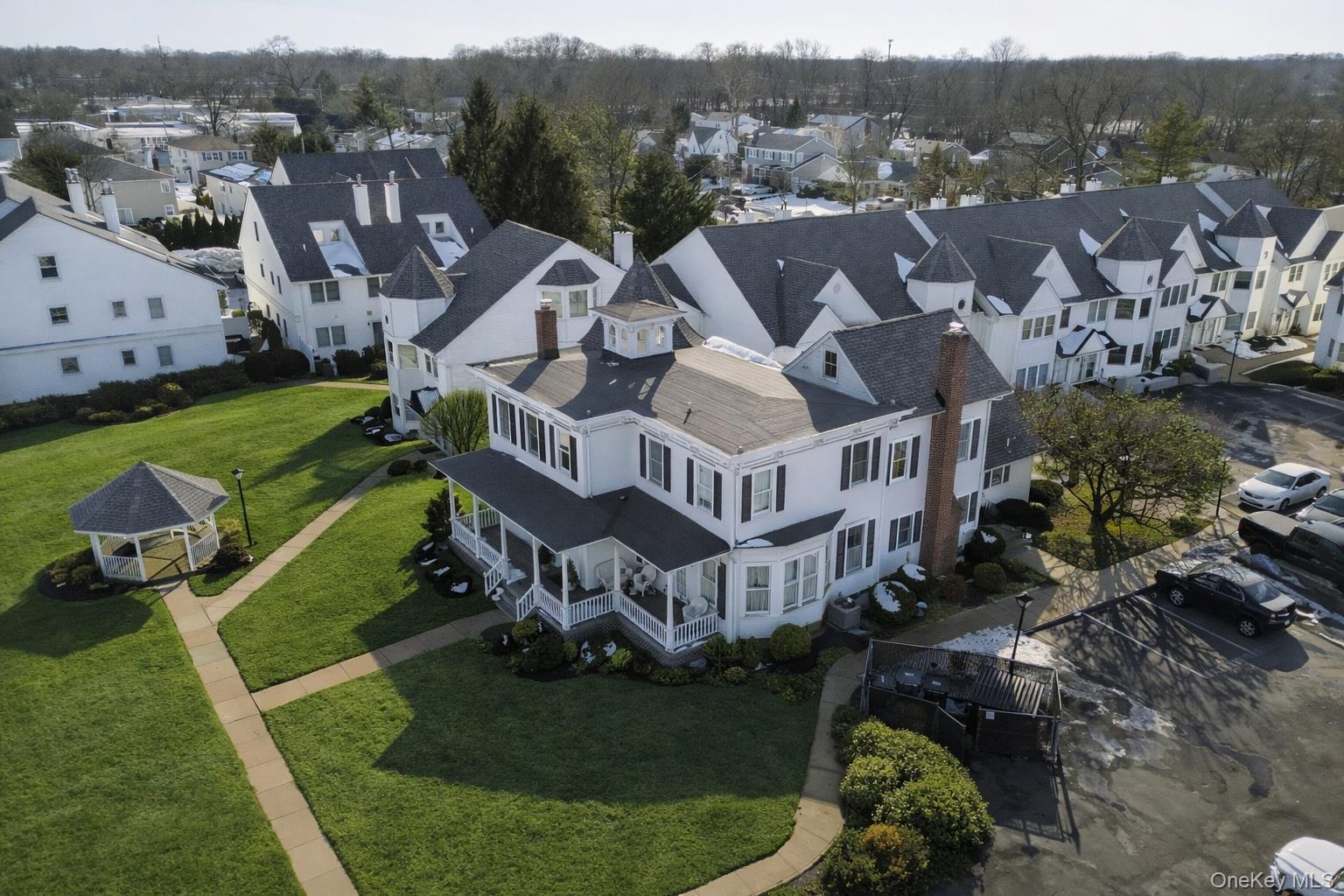 Condo Ridgewood  Nassau County, NY 11793, MLS-966631-26