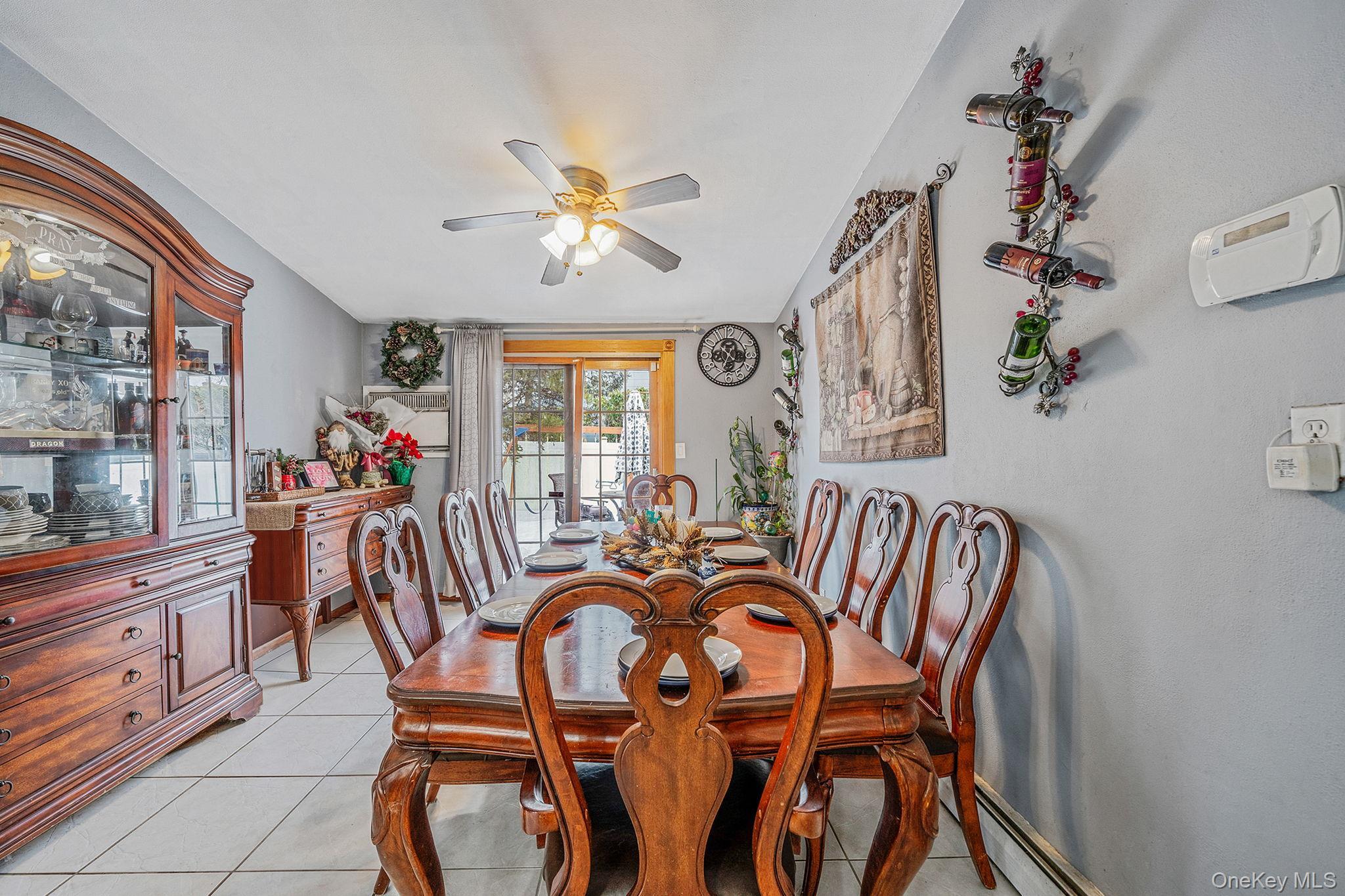 Single Family Pacific  Suffolk County, NY 11729, MLS-966632-10