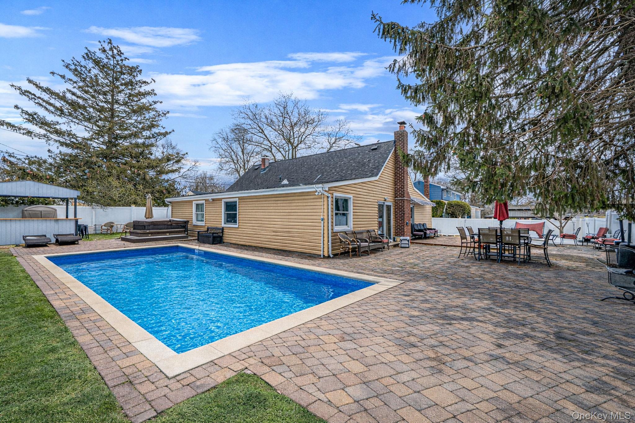 Single Family Pacific  Suffolk County, NY 11729, MLS-966632-29