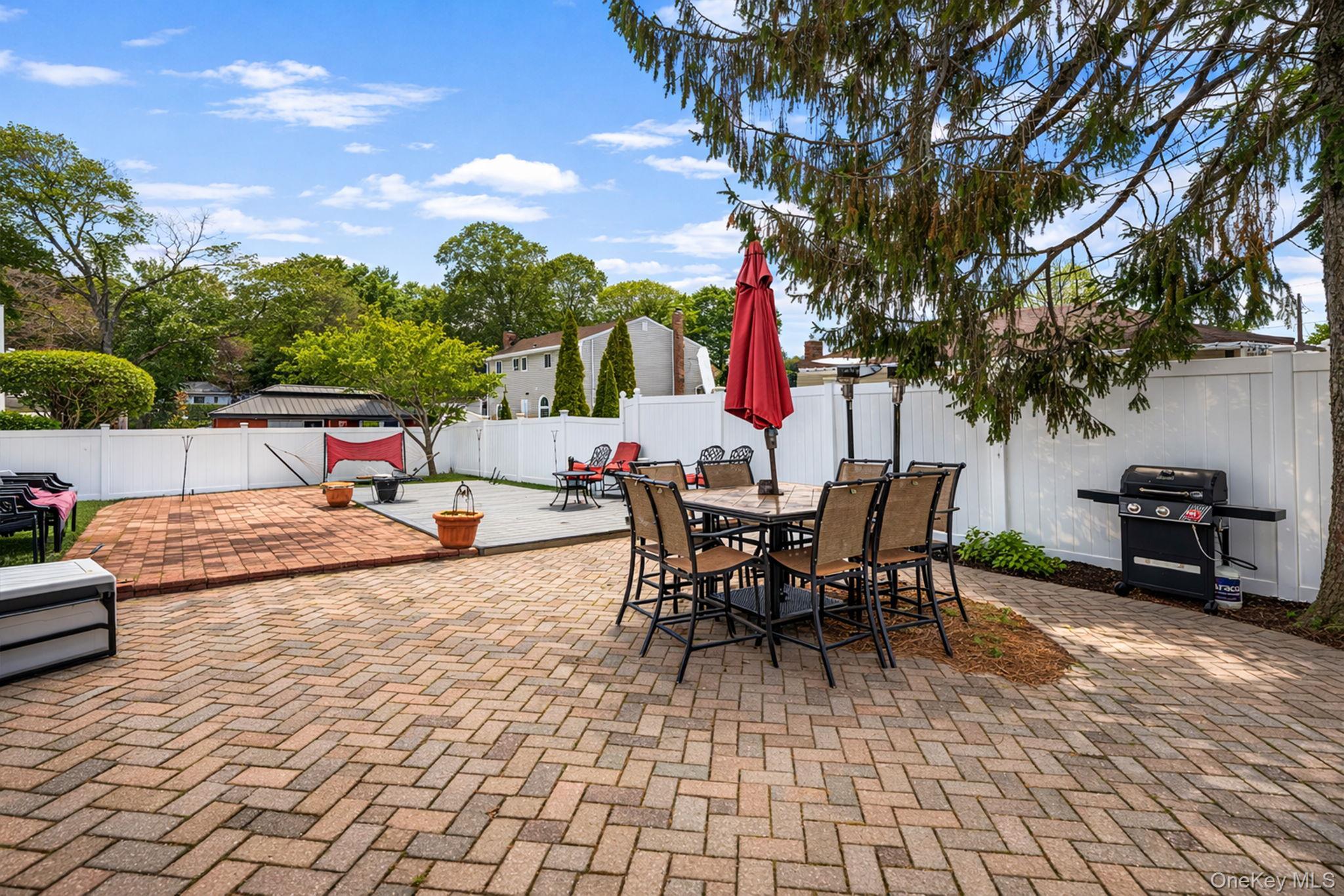 Single Family Pacific  Suffolk County, NY 11729, MLS-966632-32