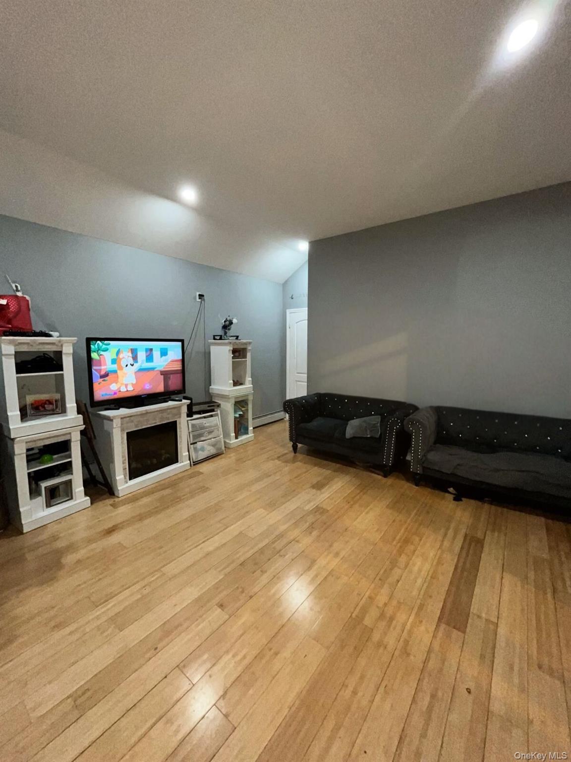 Single Family 82nd  Brooklyn, NY 11236, MLS-966660-2