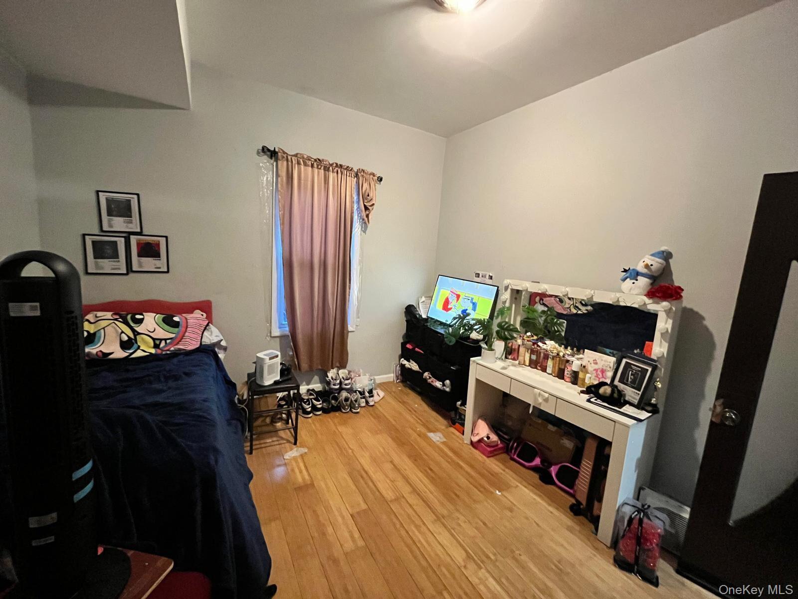 Single Family 82nd  Brooklyn, NY 11236, MLS-966660-7