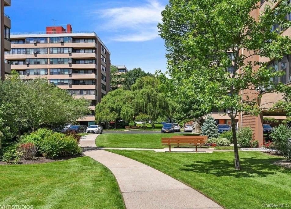 Coop 166th  Queens, NY 11357, MLS-966673-10