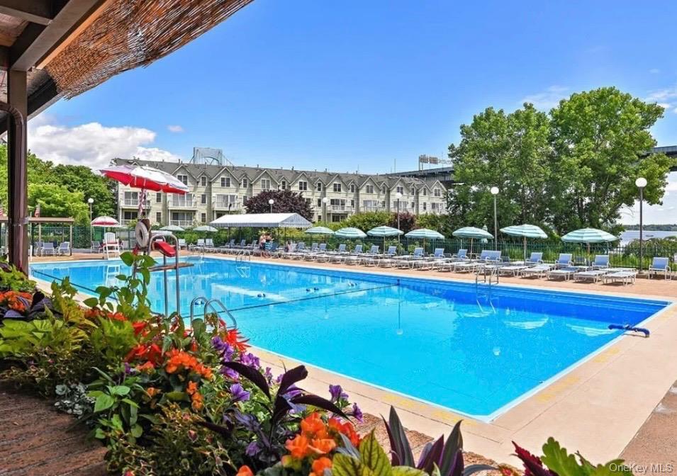 Coop 166th  Queens, NY 11357, MLS-966673-12