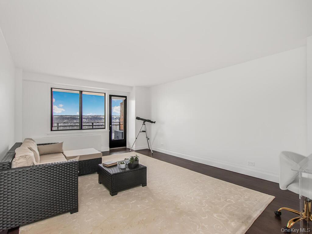 Coop Hudson Manor  Bronx, NY 10463, MLS-966706-2