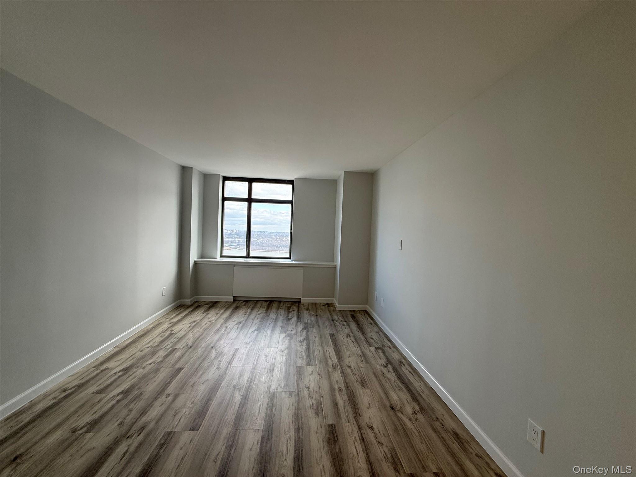 Condo Queens  Queens, NY 11375, MLS-966718-14