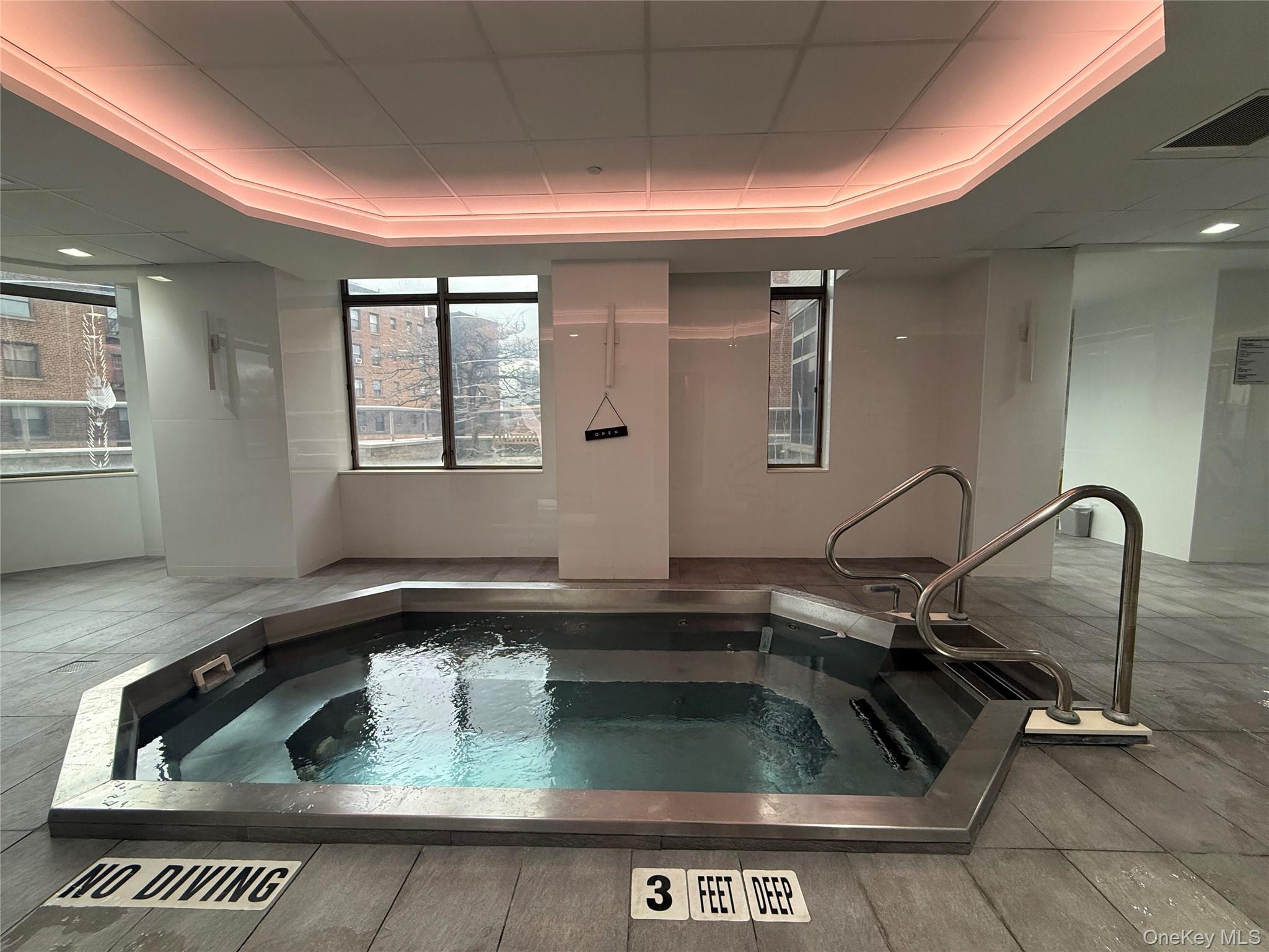 Condo Queens  Queens, NY 11375, MLS-966718-22