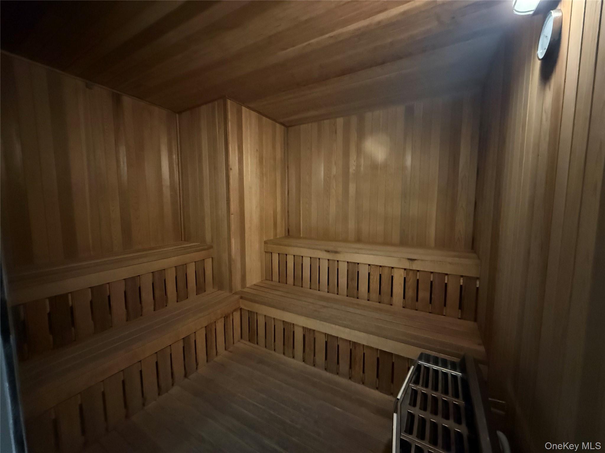 Condo Queens  Queens, NY 11375, MLS-966718-23