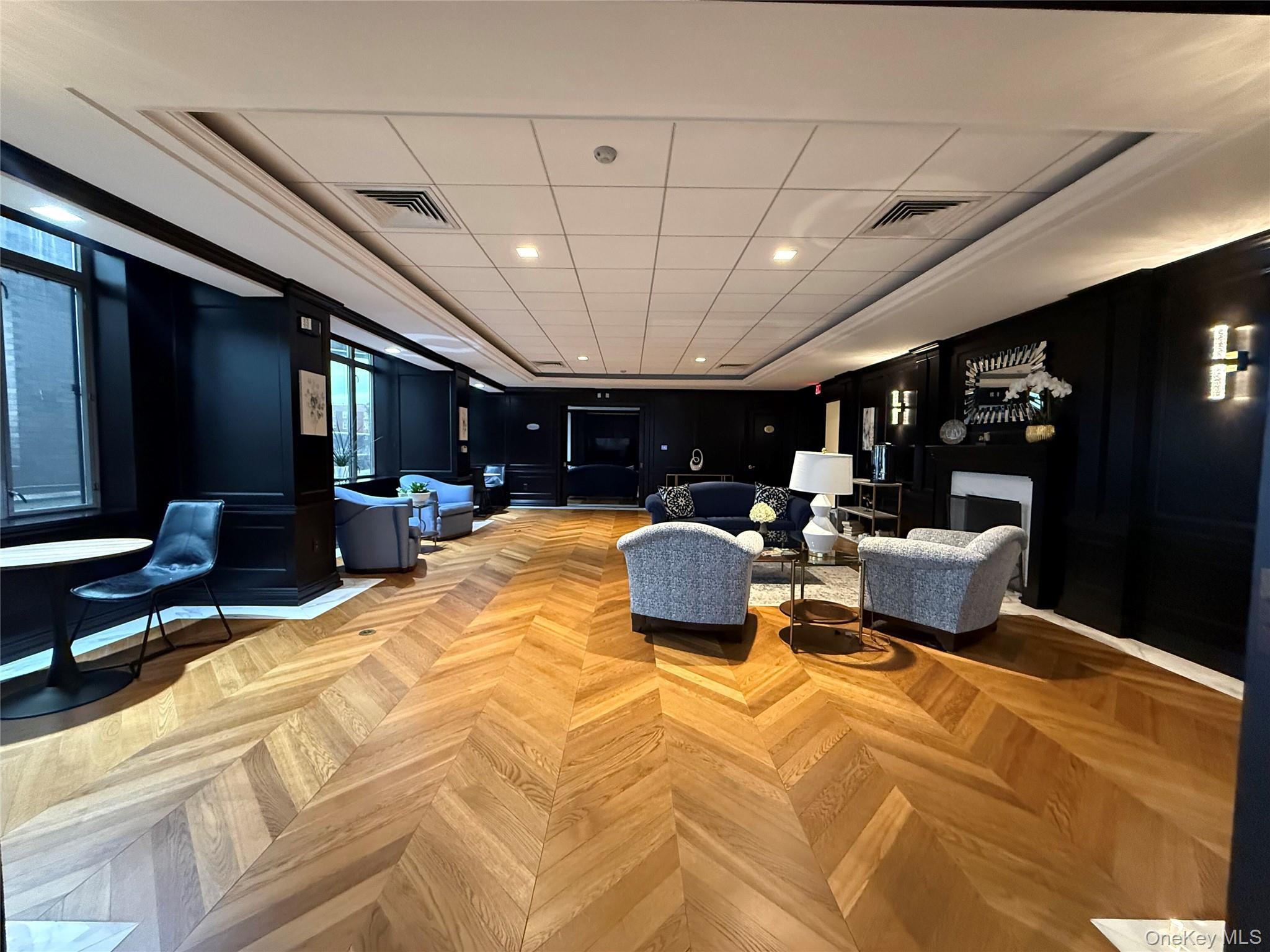 Condo Queens  Queens, NY 11375, MLS-966718-26