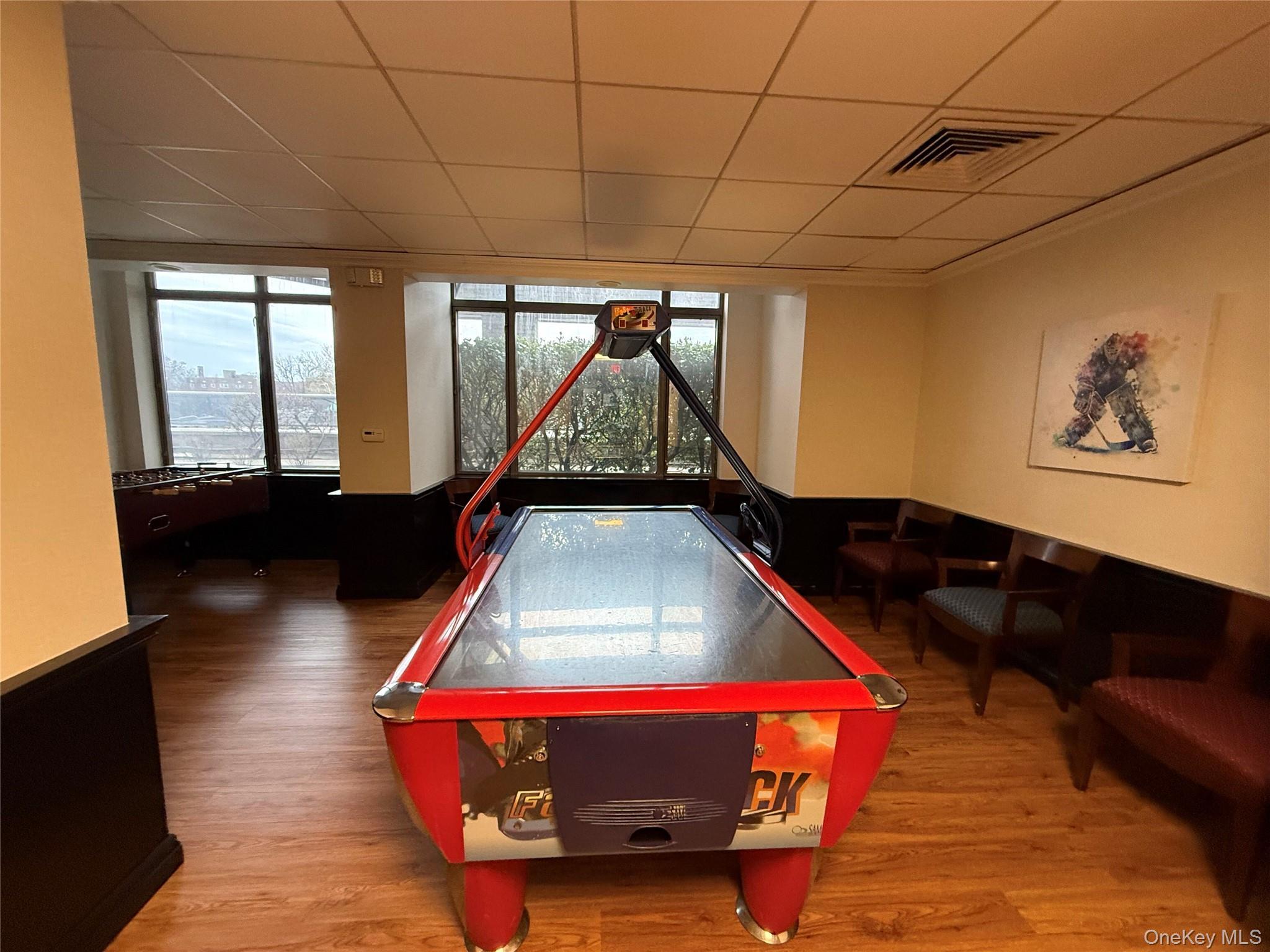 Condo Queens  Queens, NY 11375, MLS-966718-28