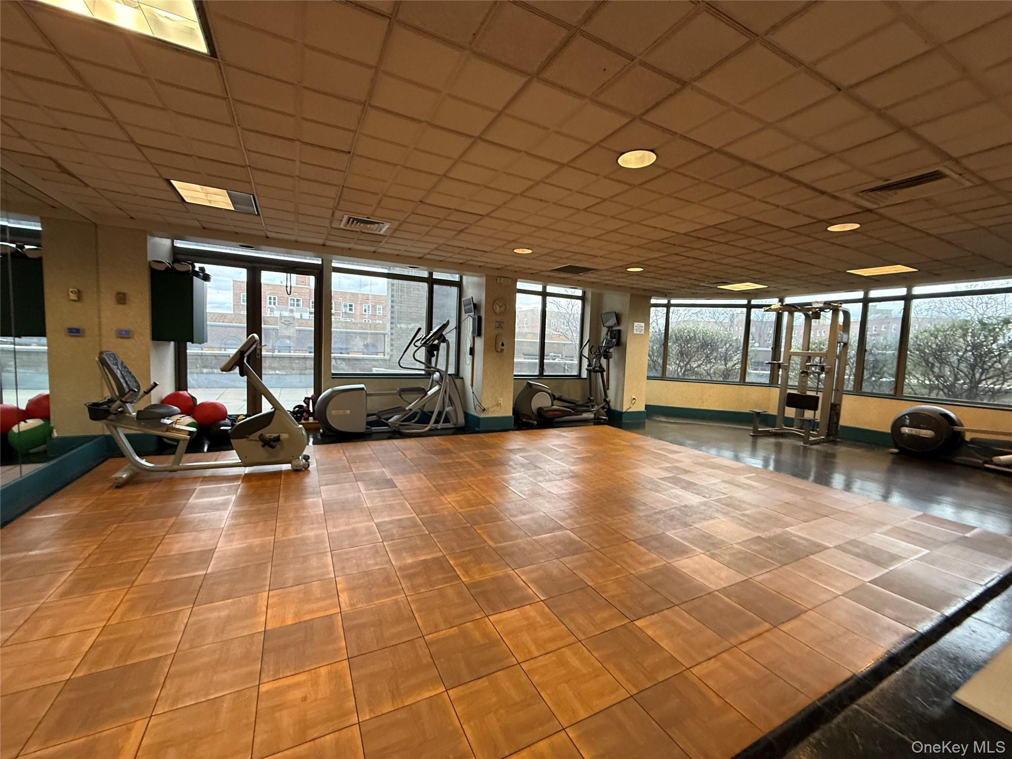 Condo Queens  Queens, NY 11375, MLS-966718-36