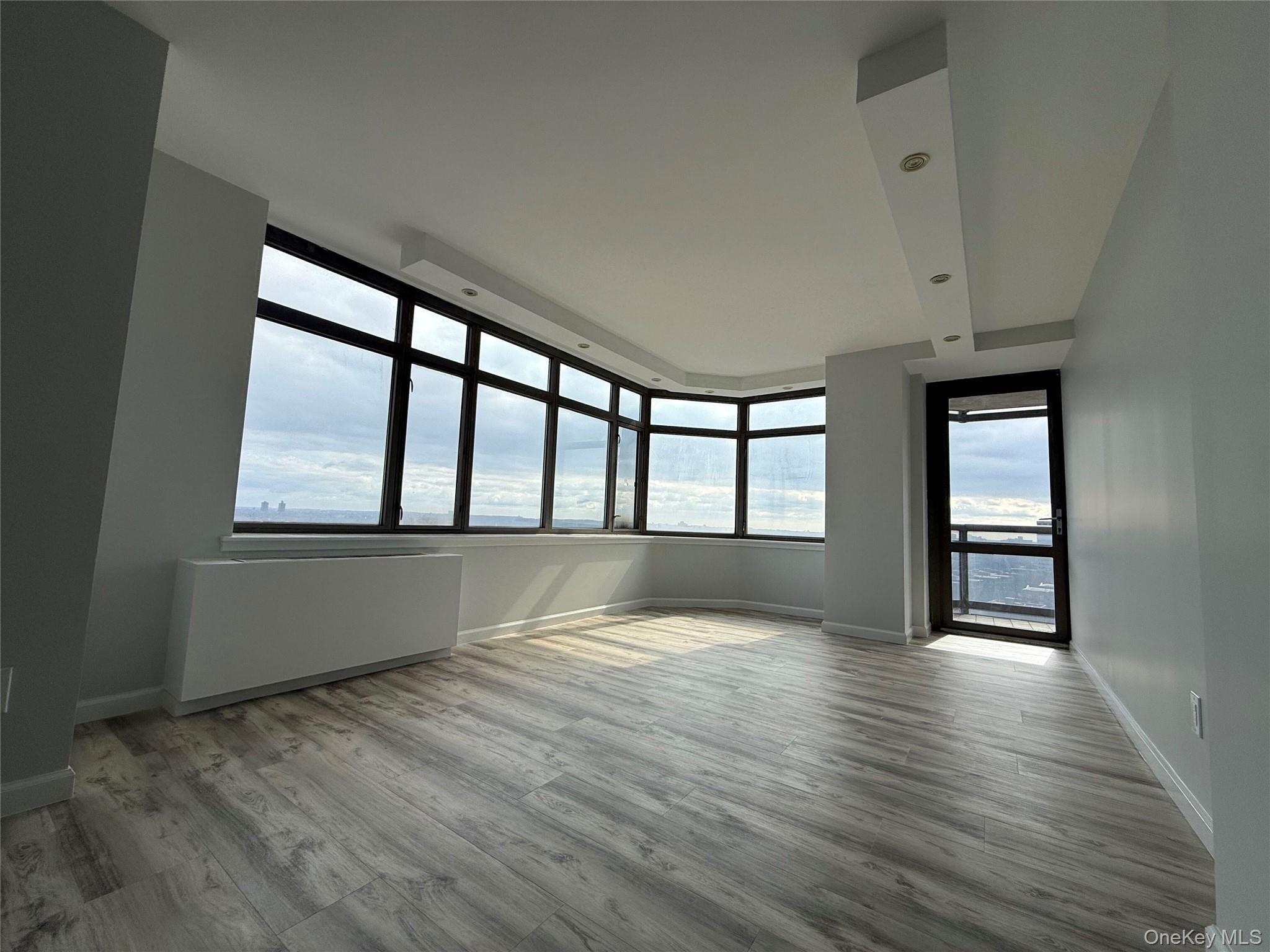 Condo Queens  Queens, NY 11375, MLS-966718-6