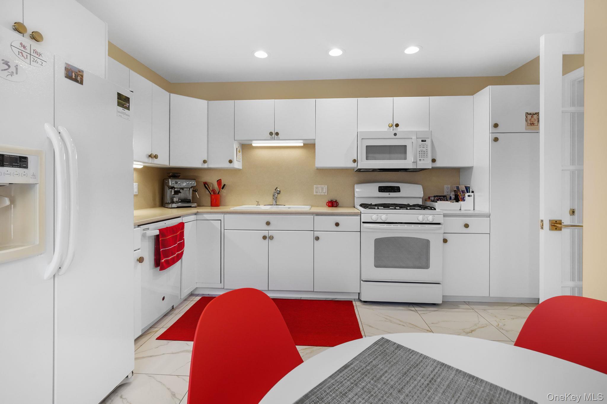 Condo Heritage Westchester County, NY 10589, MLS-966722-17