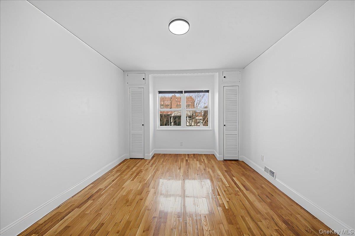 Single Family Brinsmade  Bronx, NY 10465, MLS-966753-12