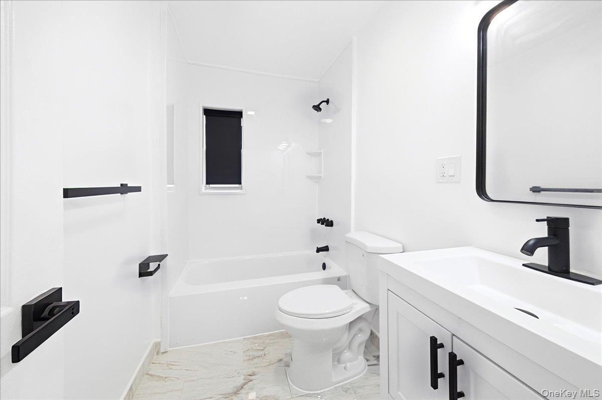 Single Family Brinsmade  Bronx, NY 10465, MLS-966753-14