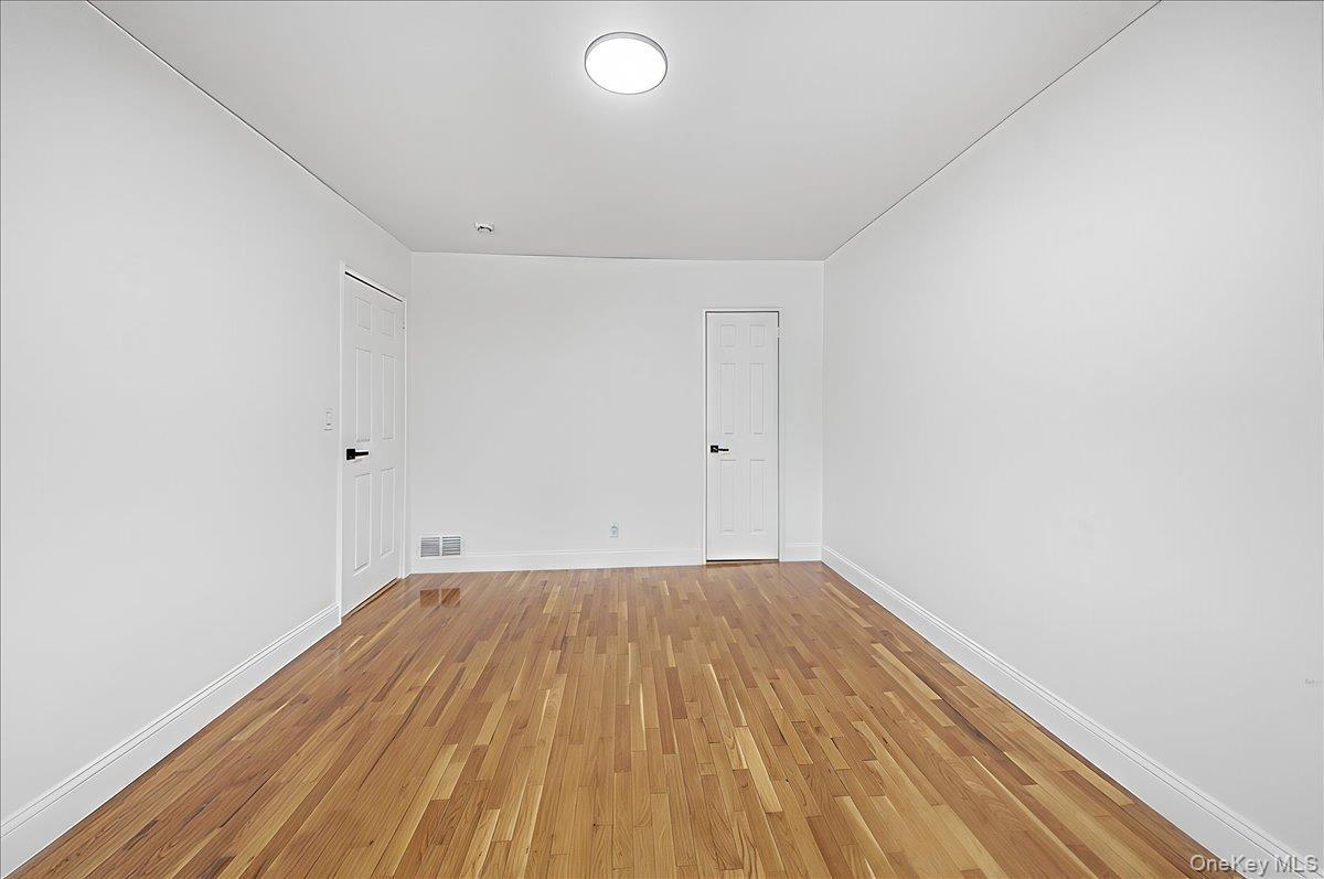 Single Family Brinsmade  Bronx, NY 10465, MLS-966753-17