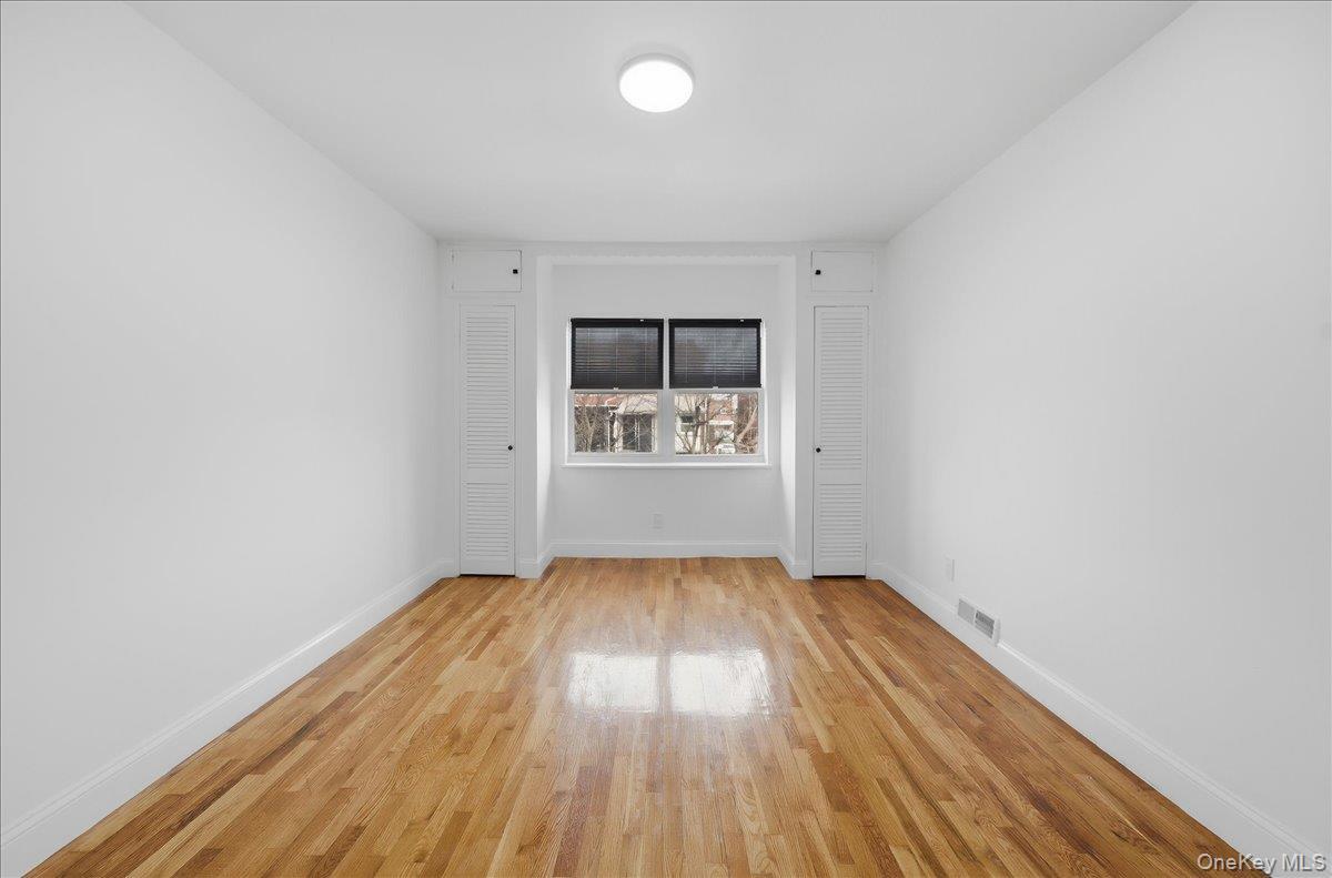 Single Family Brinsmade  Bronx, NY 10465, MLS-966753-18