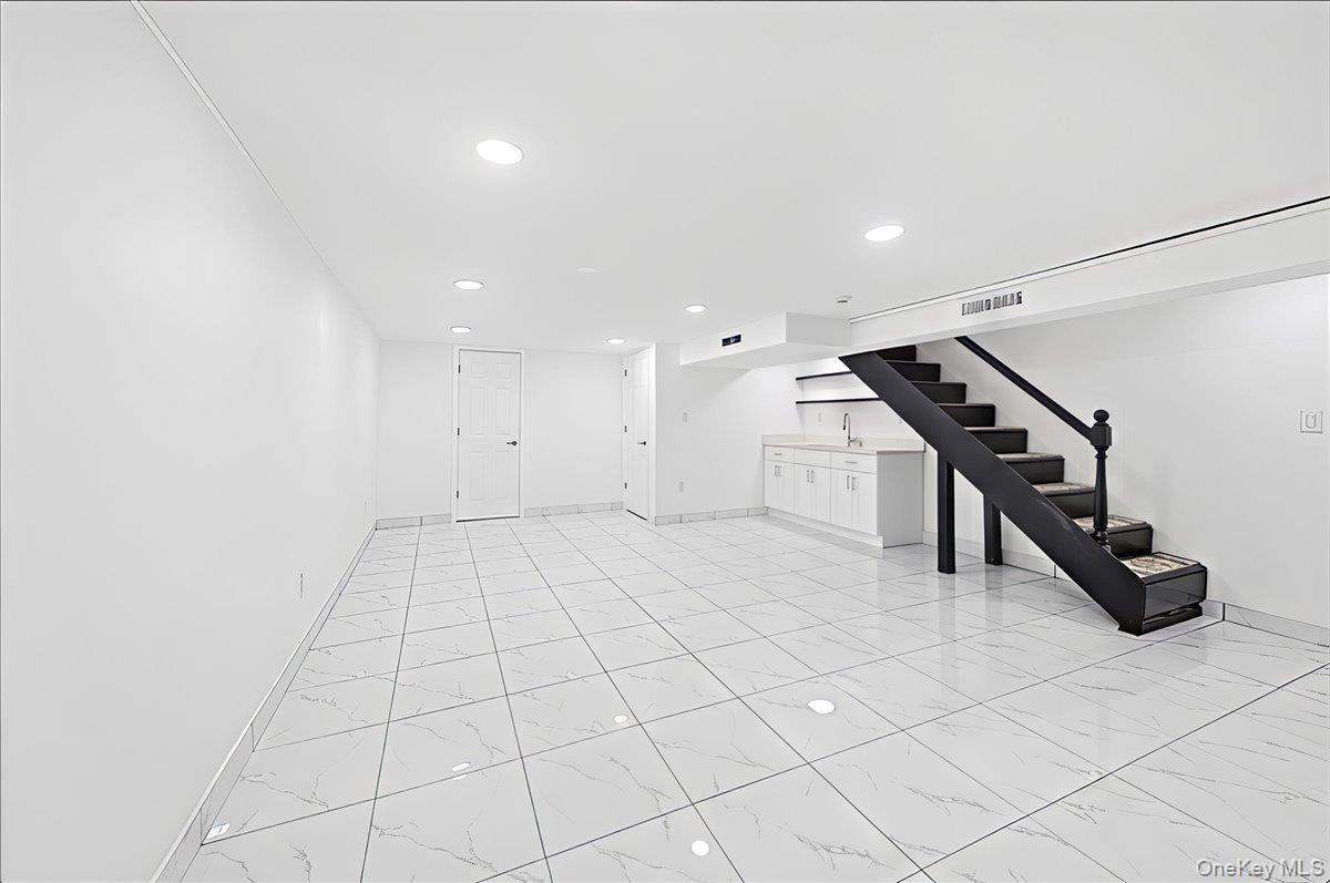 Single Family Brinsmade  Bronx, NY 10465, MLS-966753-19