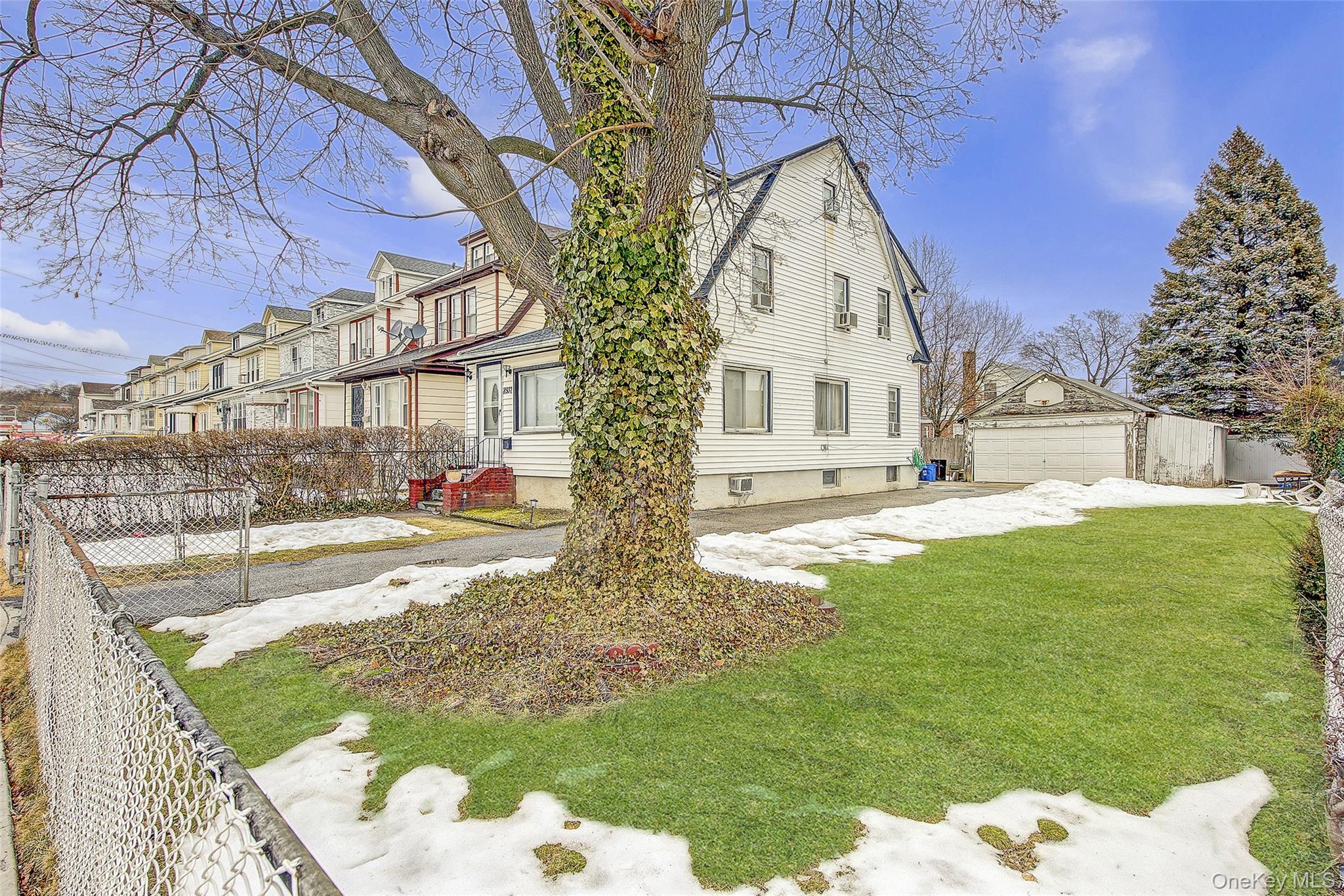 Single Family 220th  Queens, NY 11427, MLS-966754-2