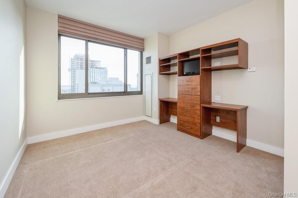 Condo Huguenot  Westchester County, NY 10801, MLS-966755-17