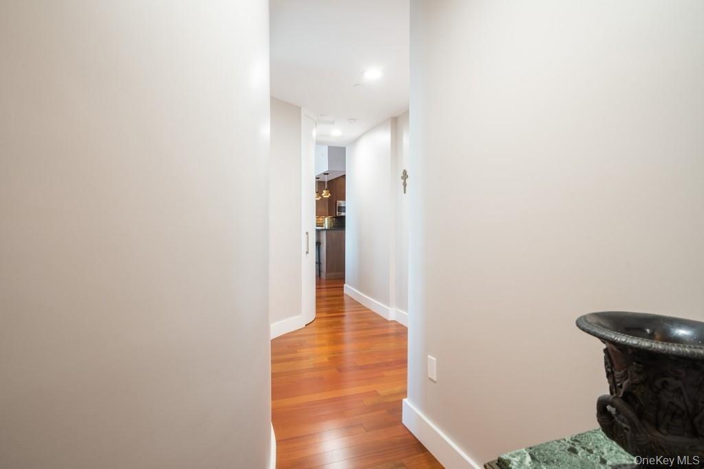 Condo Huguenot  Westchester County, NY 10801, MLS-966755-7