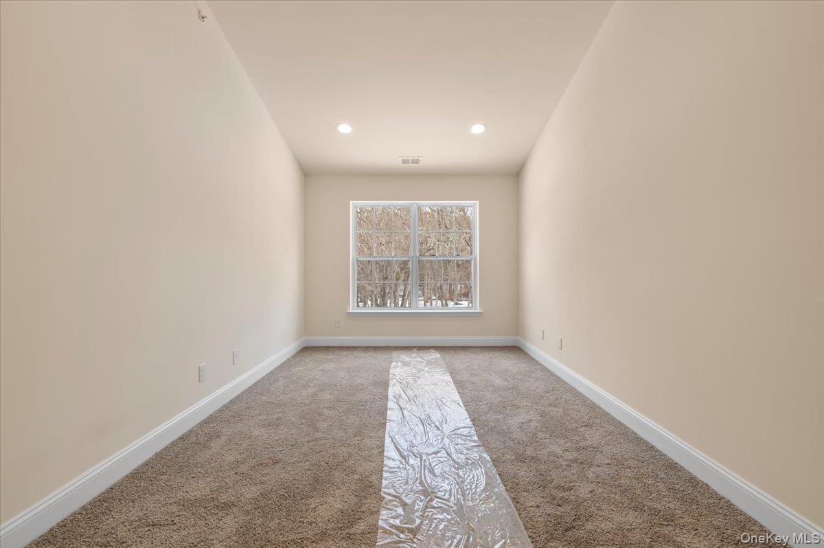 Condo Steven  Suffolk County, NY 11746, MLS-966778-19