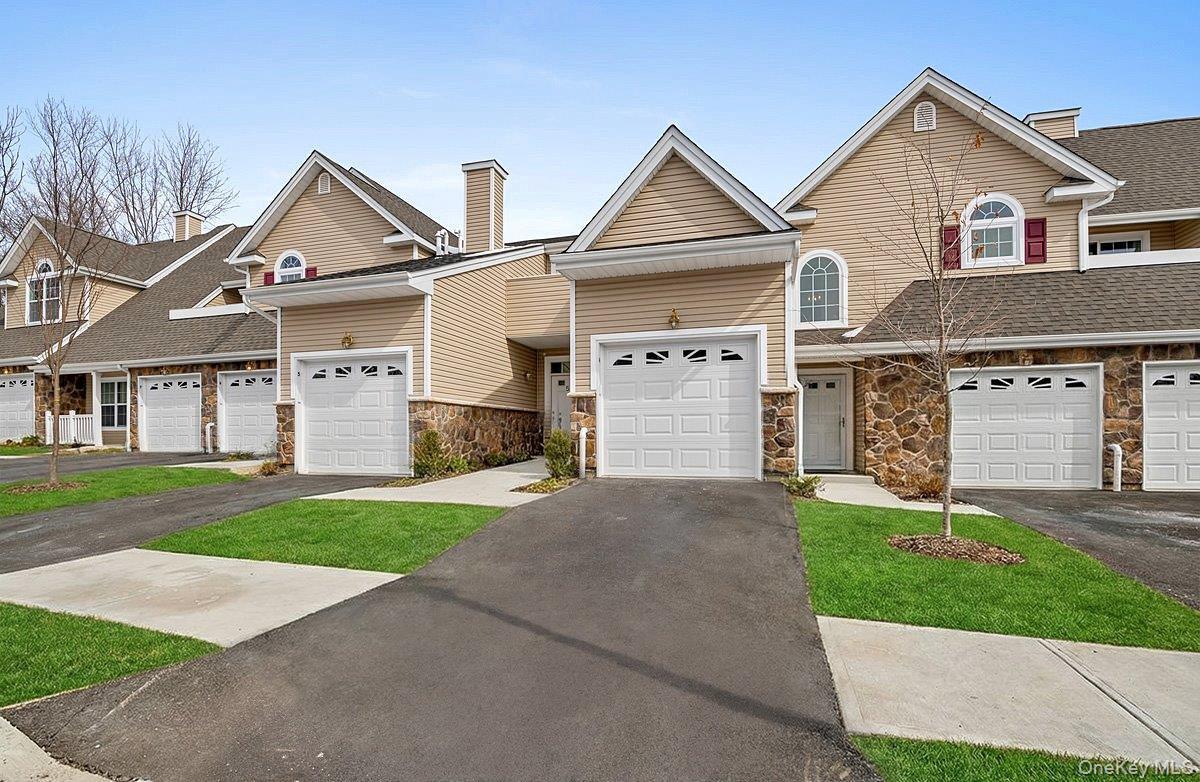 Condo Steven  Suffolk County, NY 11746, MLS-966778-2