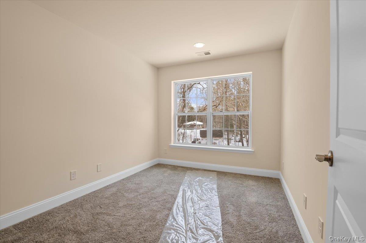 Condo Steven  Suffolk County, NY 11746, MLS-966778-21