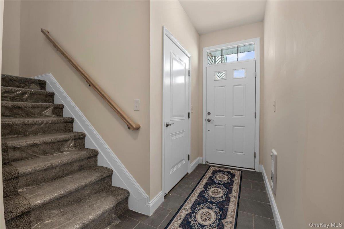 Condo Steven  Suffolk County, NY 11746, MLS-966778-25