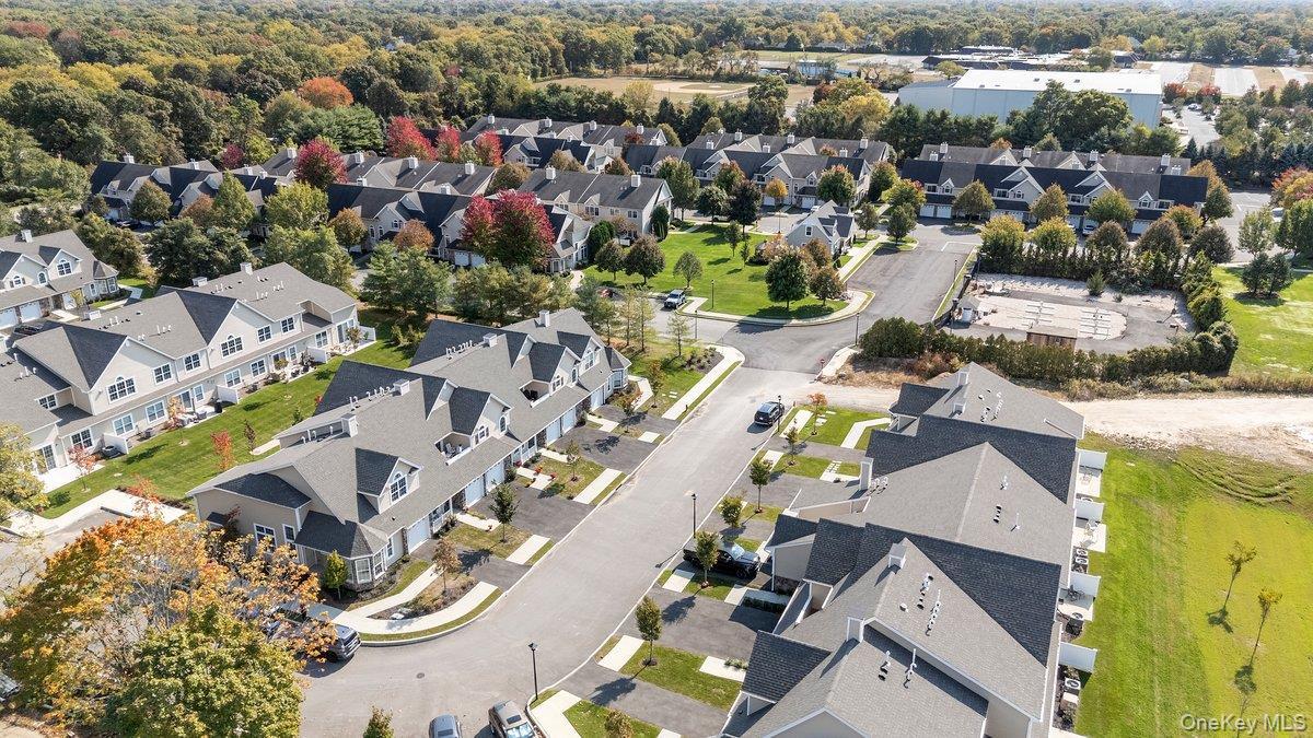 Condo Steven  Suffolk County, NY 11746, MLS-966778-32