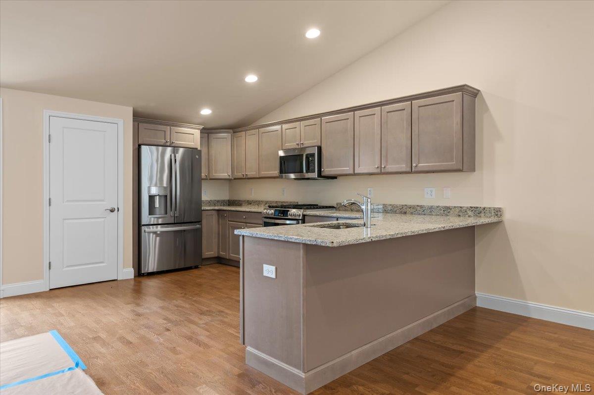 Condo Steven  Suffolk County, NY 11746, MLS-966778-6