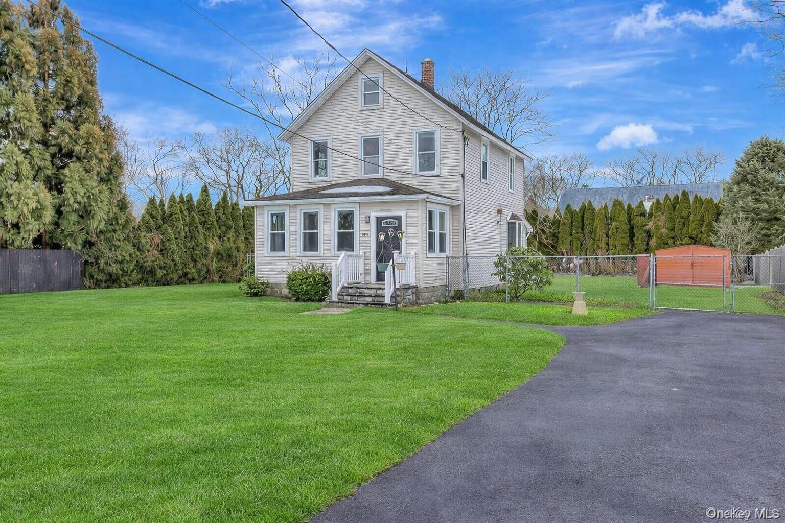 Single Family Old Medford Suffolk County, NY 11763, MLS-966784-2