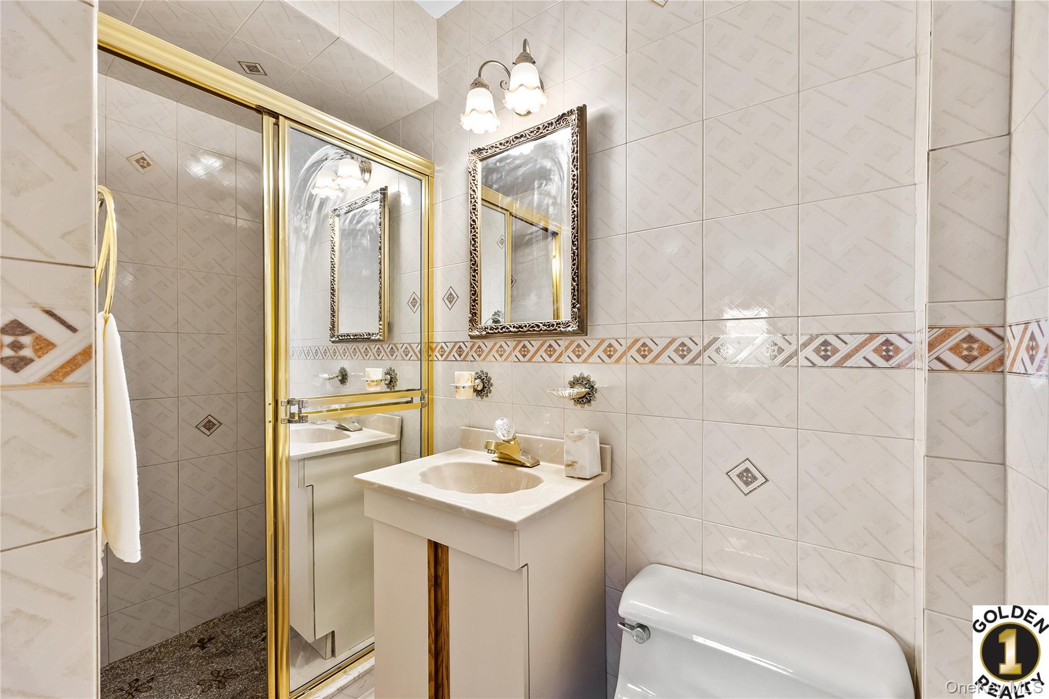 Single Family 156th  Queens, NY 11357, MLS-966795-16