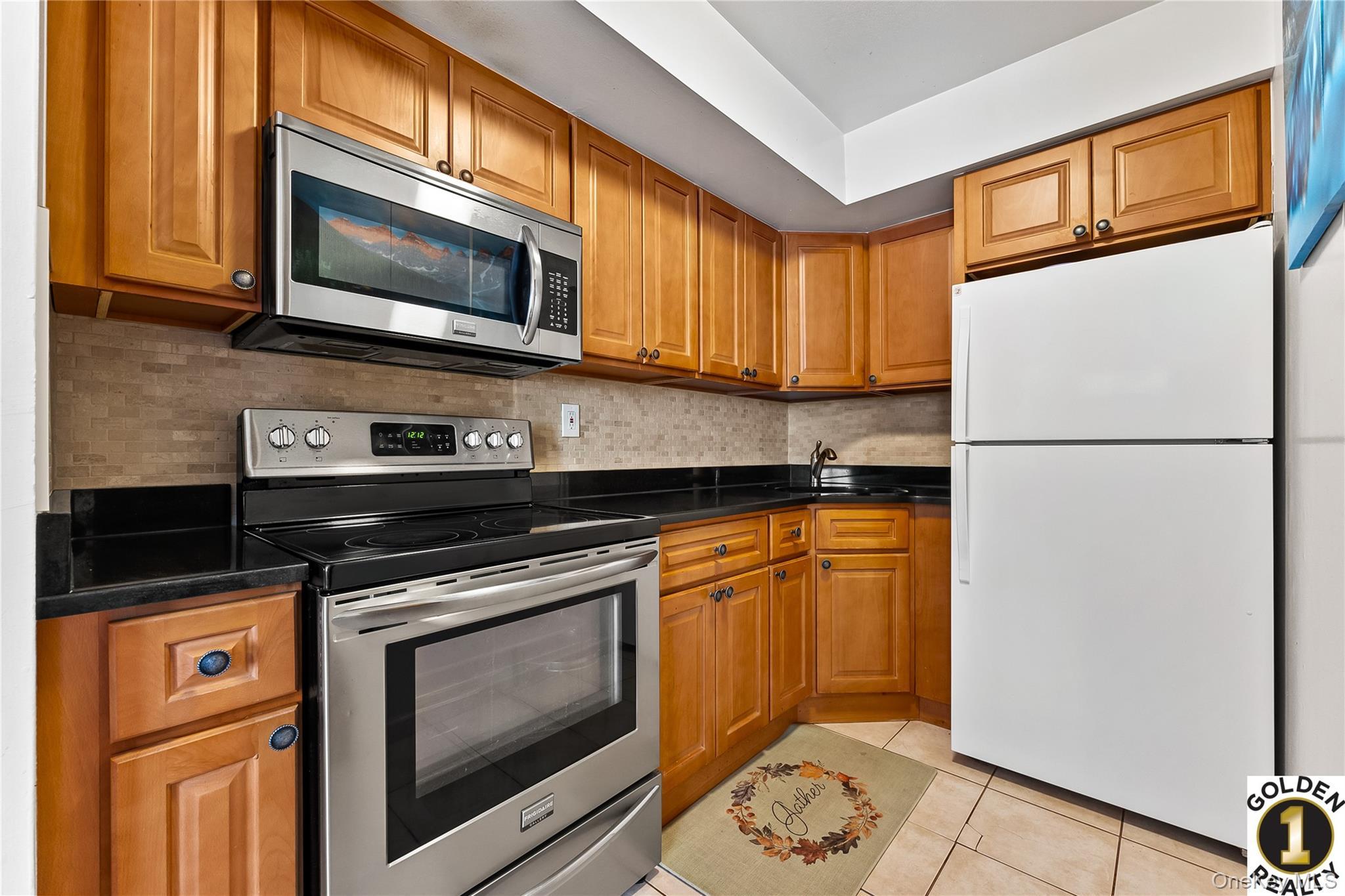 Single Family 156th  Queens, NY 11357, MLS-966795-21