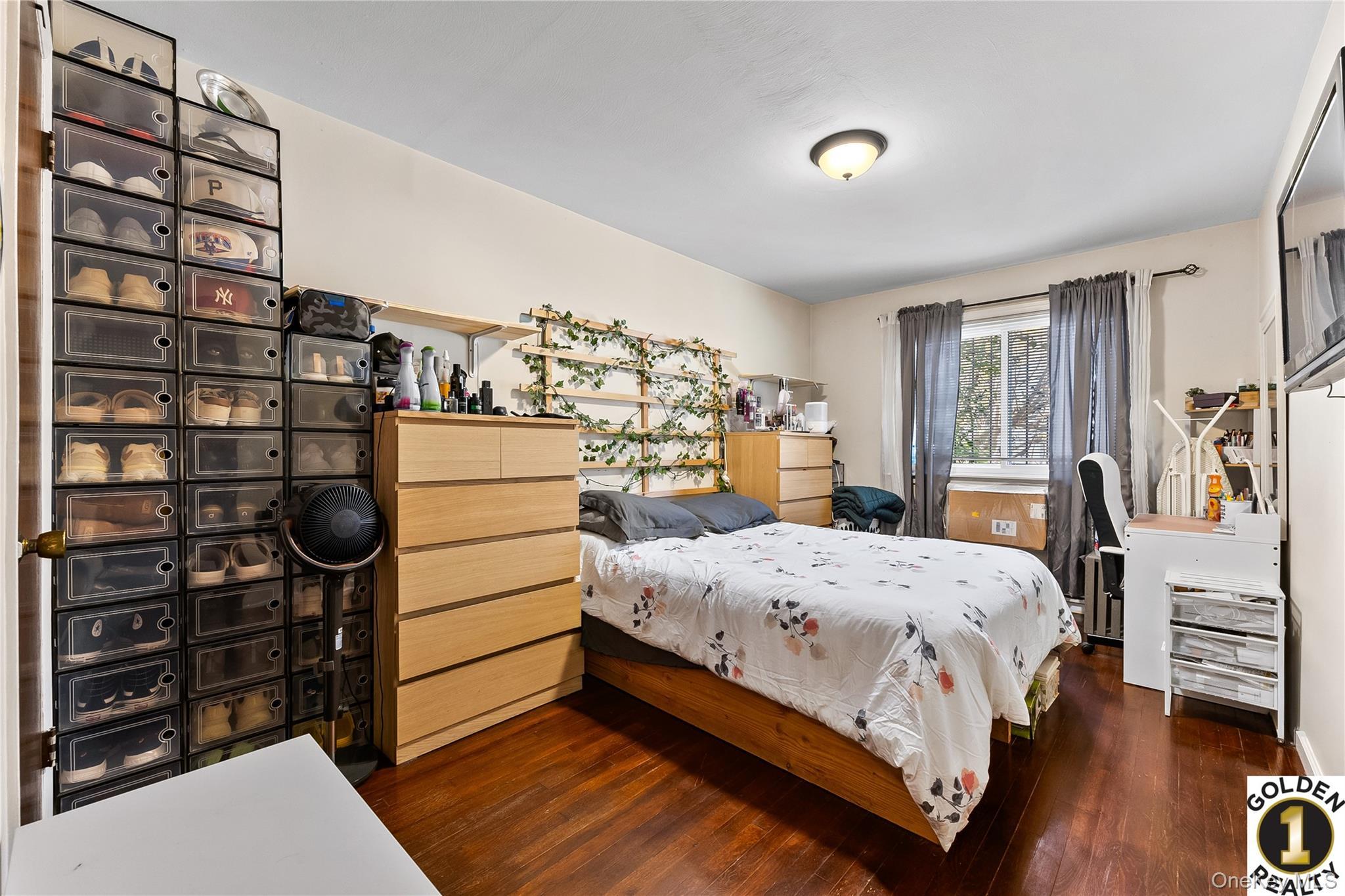 Single Family 156th  Queens, NY 11357, MLS-966795-26