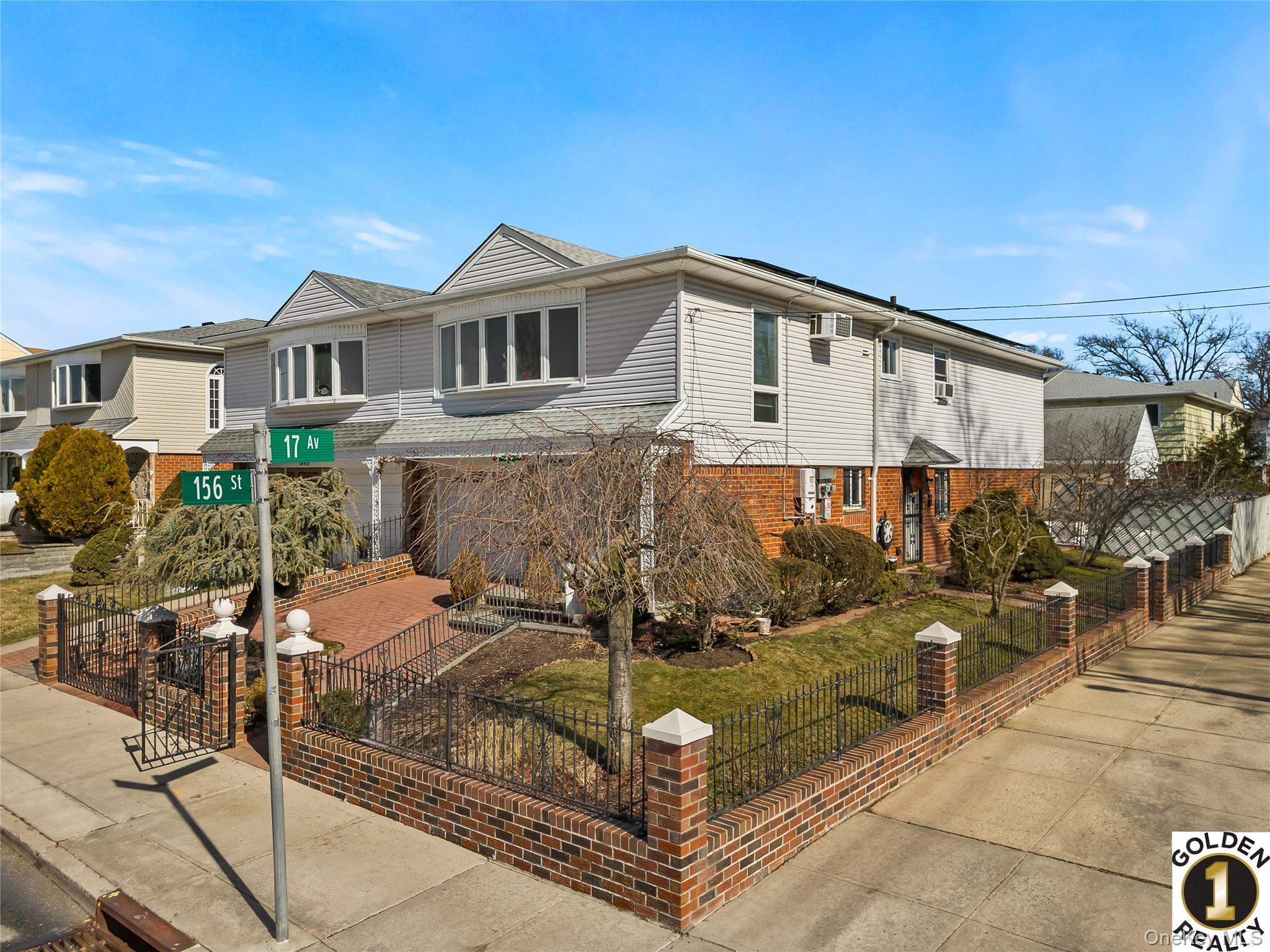 Single Family 156th Street  Queens, NY 11357, MLS-966795-38