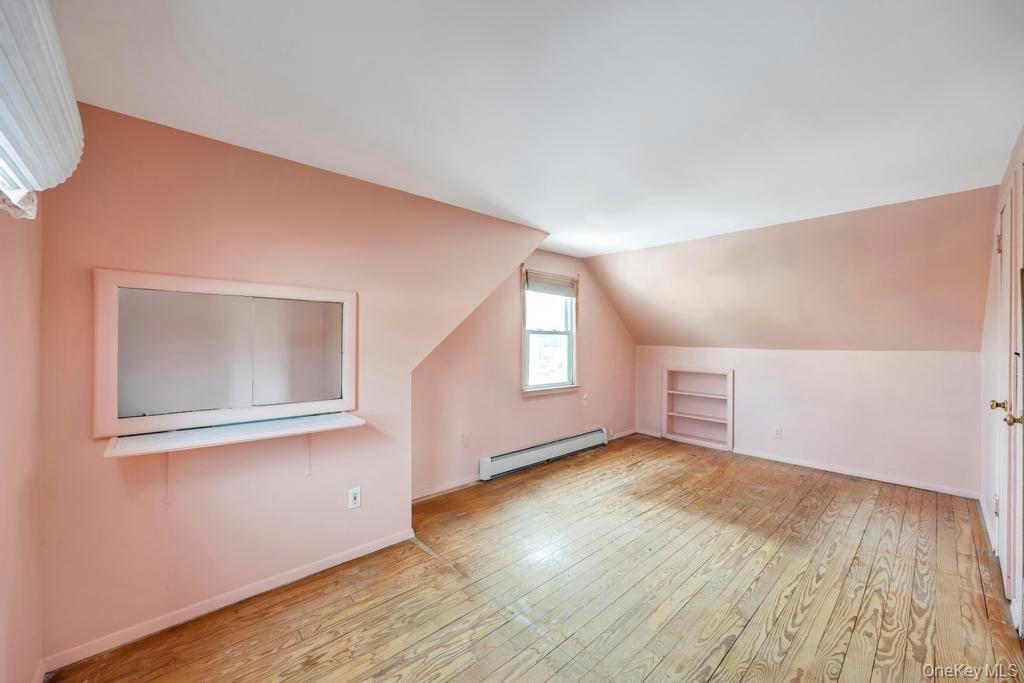 Single Family Ontario  Nassau County, NY 11758, MLS-966813-9