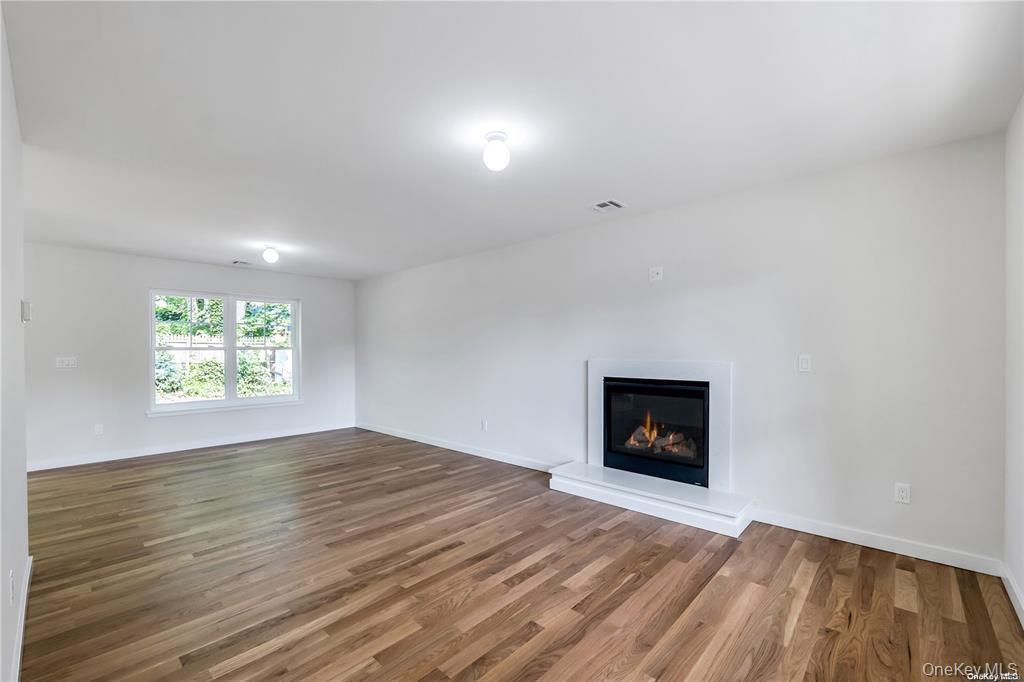 Single Family Leicester  Suffolk County, NY 11779, MLS-966816-19