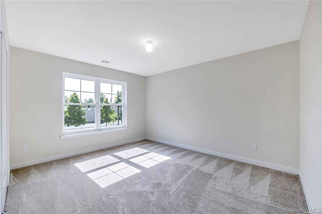 Single Family Leicester  Suffolk County, NY 11779, MLS-966816-25