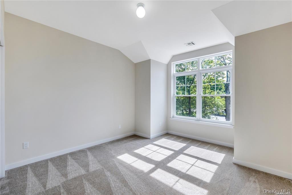Single Family Leicester  Suffolk County, NY 11779, MLS-966816-27
