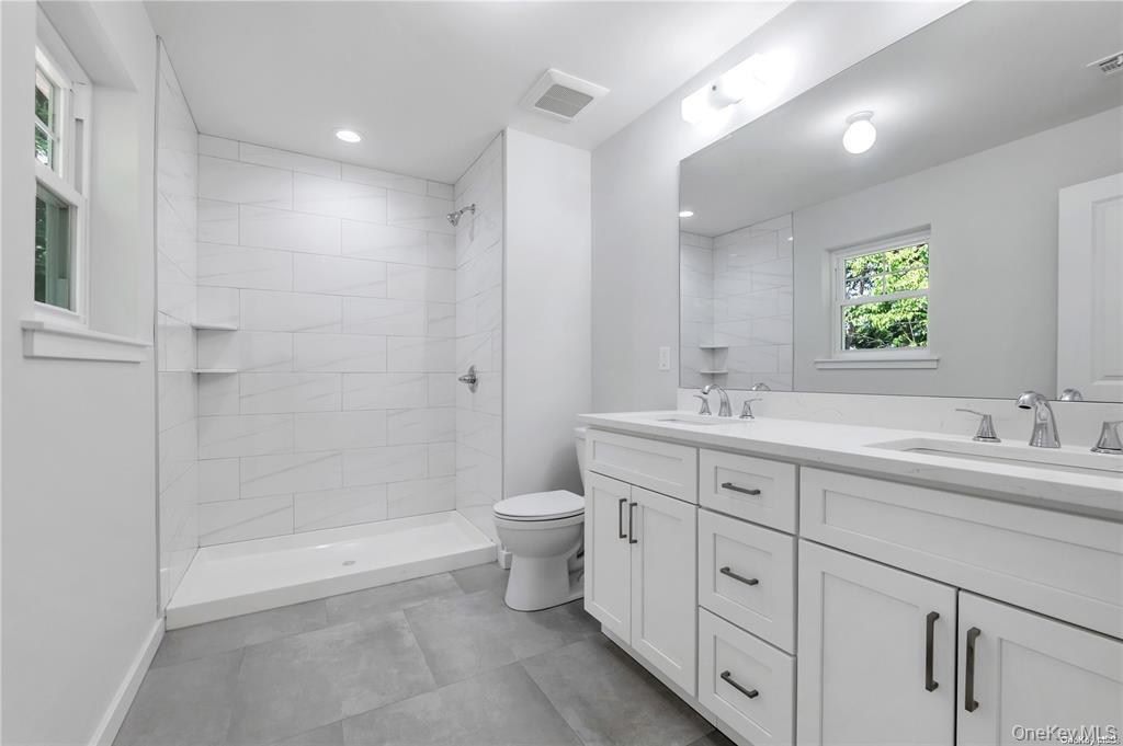 Single Family Leicester  Suffolk County, NY 11779, MLS-966816-31