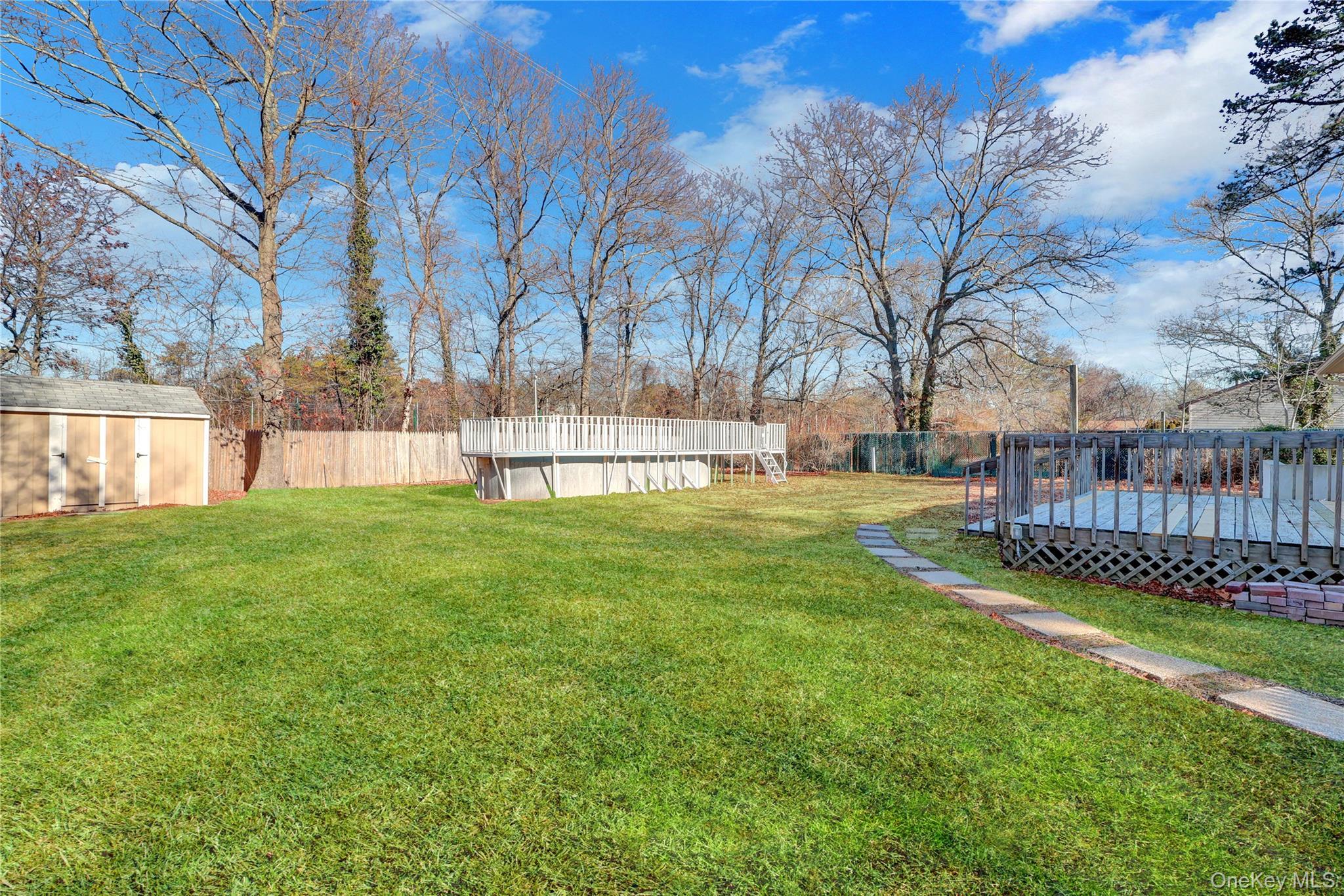 Single Family Middle Island  Suffolk County, NY 11763, MLS-966832-21
