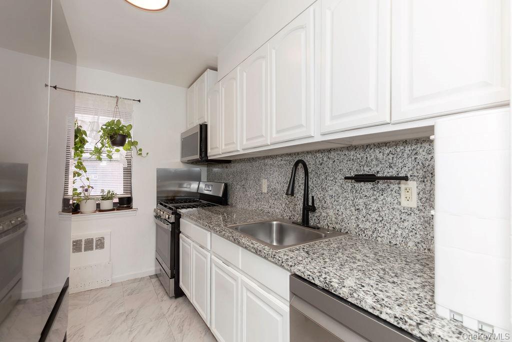 Coop Fleetwood  Westchester County, NY 10552, MLS-966833-12